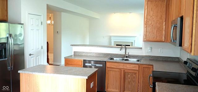 13533 Hawks Nest Drive, Fishers, IN 46037