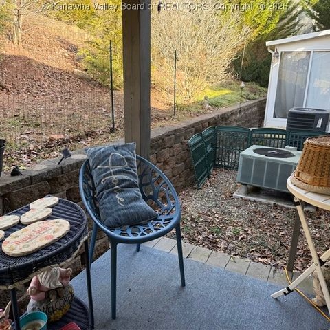 101 KAMA Lane, Cross Lanes, WV 25313