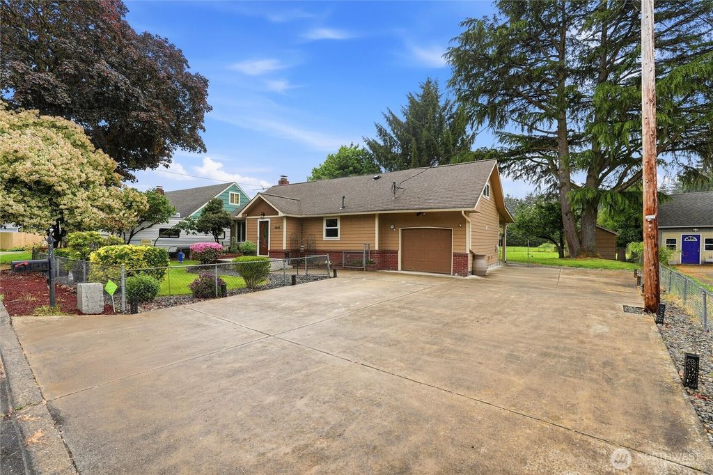4621 Ohio Street, Longview, WA 98632