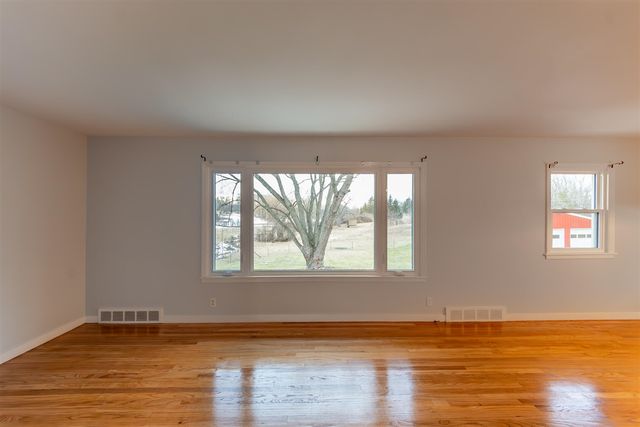 18485 Ridge Road, Northville, MI 48168