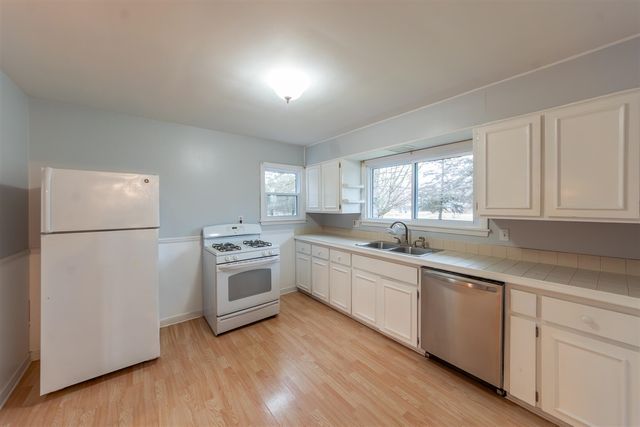 18485 Ridge Road, Northville, MI 48168