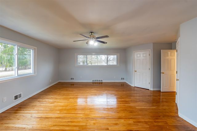 18485 Ridge Road, Northville, MI 48168