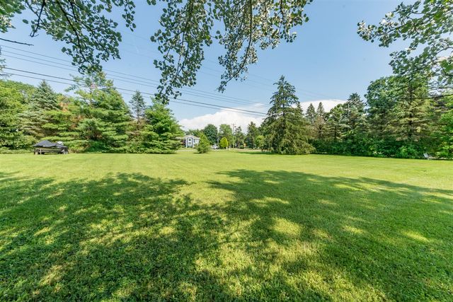 18485 Ridge Road, Northville, MI 48168