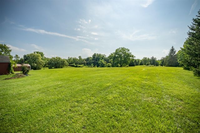 18485 Ridge Road, Northville, MI 48168