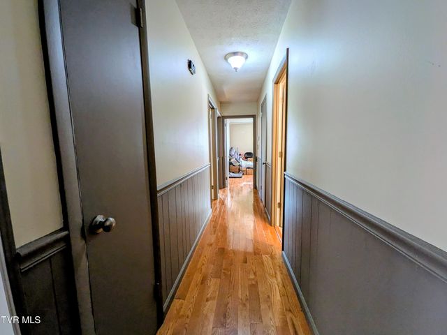 205 Live Oak Drive, Kingsport, TN 37660