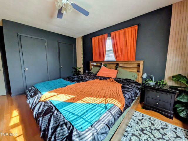 205 Live Oak Drive, Kingsport, TN 37660