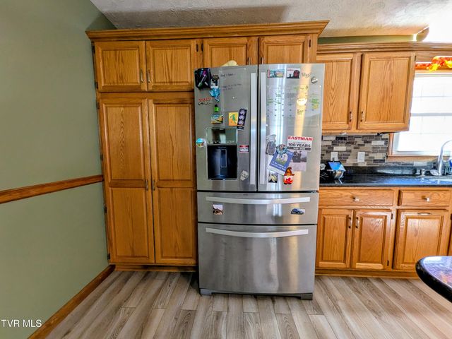 205 Live Oak Drive, Kingsport, TN 37660