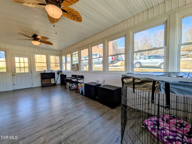 205 Live Oak Drive, Kingsport, TN 37660