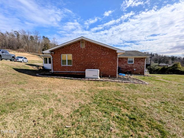 205 Live Oak Drive, Kingsport, TN 37660