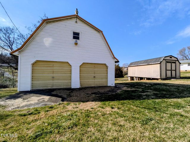 205 Live Oak Drive, Kingsport, TN 37660