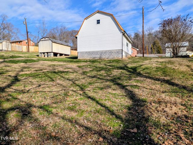 205 Live Oak Drive, Kingsport, TN 37660