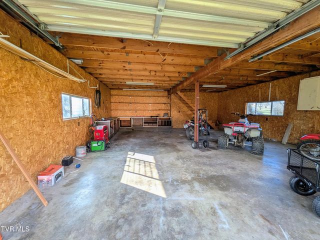 205 Live Oak Drive, Kingsport, TN 37660