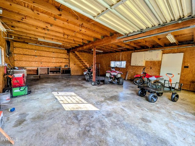 205 Live Oak Drive, Kingsport, TN 37660