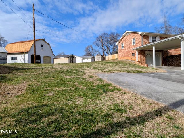 205 Live Oak Drive, Kingsport, TN 37660