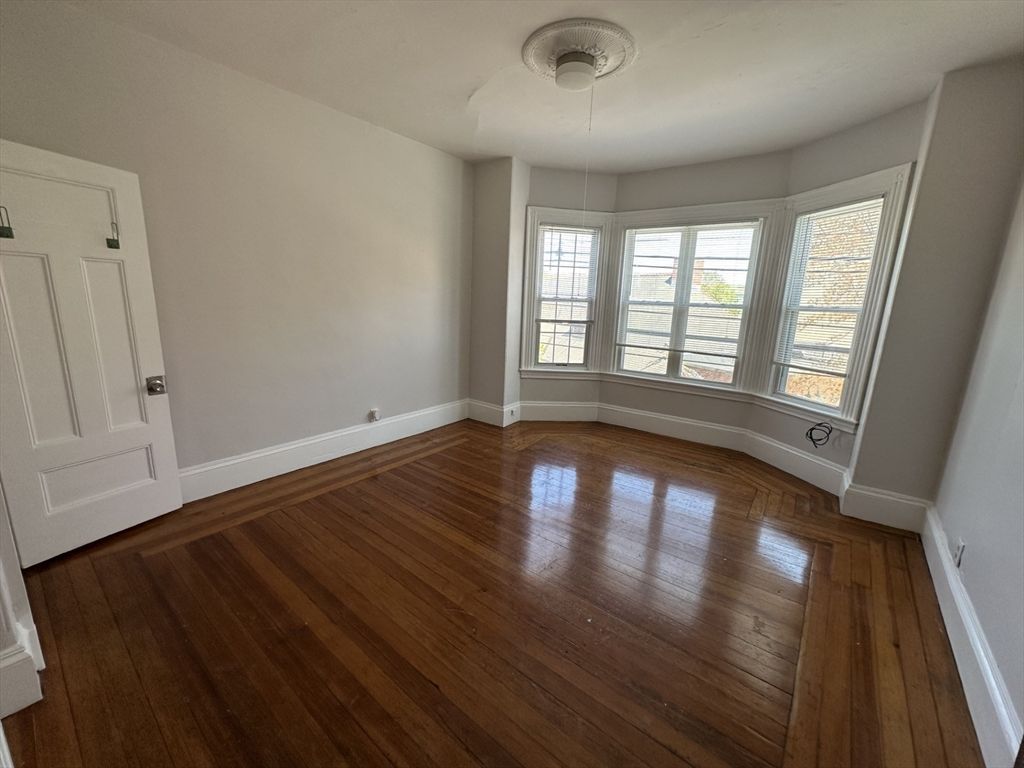 52 Summer 301, Malden, MA 02148