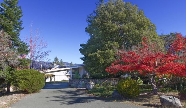1755 Diamond Mountain Rd, Calistoga, CA 94515