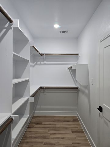 2505 Oakwood Terrace, Haltom City, TX 76117