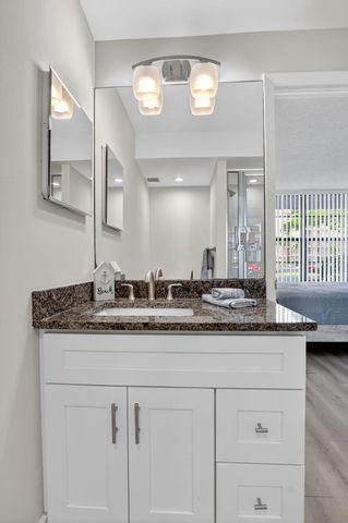 8 Royal Palm Way 107, Boca Raton, FL 33432