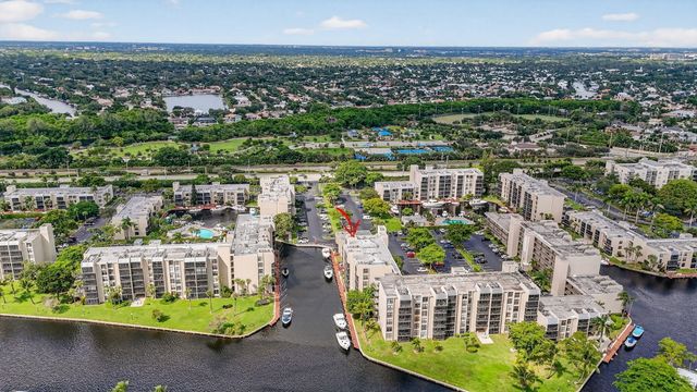 8 Royal Palm Way 107, Boca Raton, FL 33432