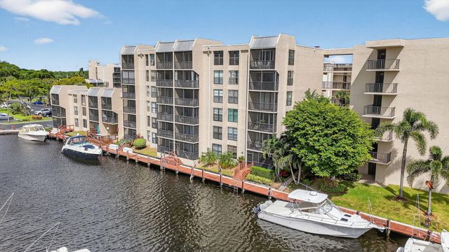 8 Royal Palm Way 107, Boca Raton, FL 33432