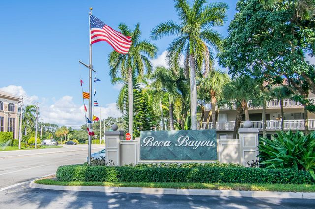8 Royal Palm Way 107, Boca Raton, FL 33432