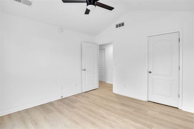 999 SIMONTON GLEN Drive, Lawrenceville, GA 30045