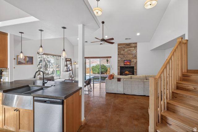 440 MCKAY PL, Moab, UT 84532