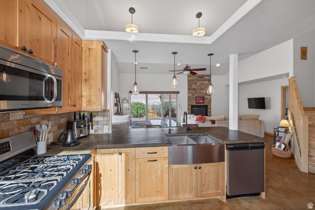 440 MCKAY PL, Moab, UT 84532