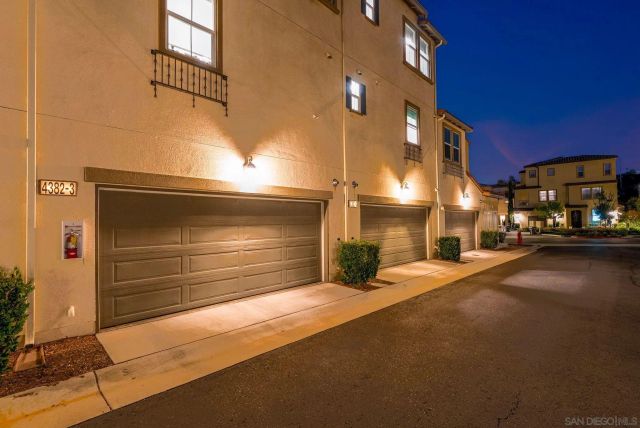 4382 Pacifica Way 4, Oceanside, CA 92056