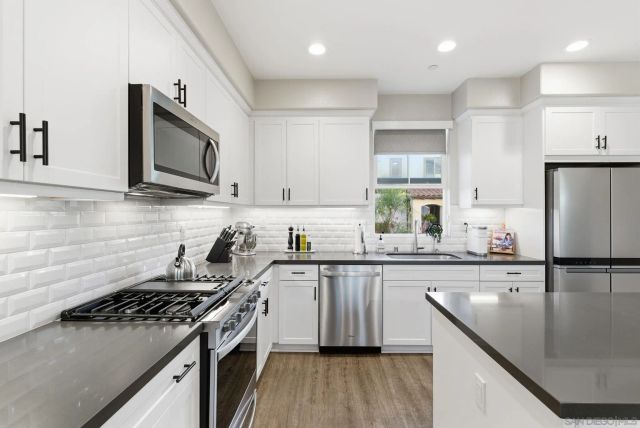 4382 Pacifica Way 4, Oceanside, CA 92056