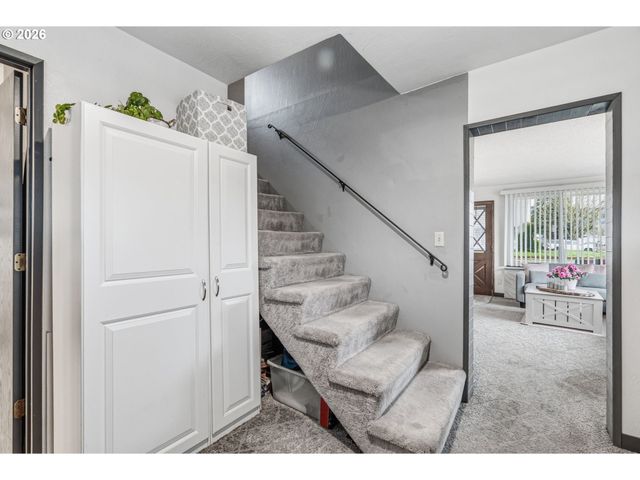441 4TH Ave, Castle Rock, WA 98611