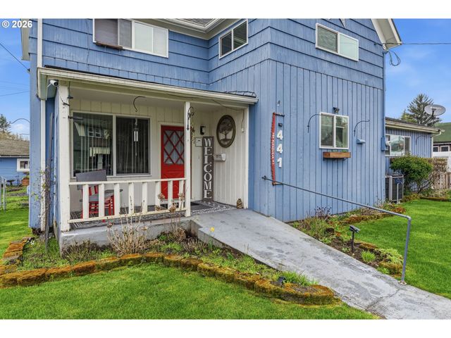 441 4TH Ave, Castle Rock, WA 98611