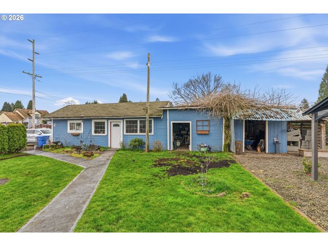 441 4TH Ave, Castle Rock, WA 98611