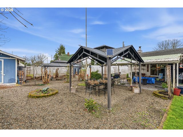 441 4TH Ave, Castle Rock, WA 98611