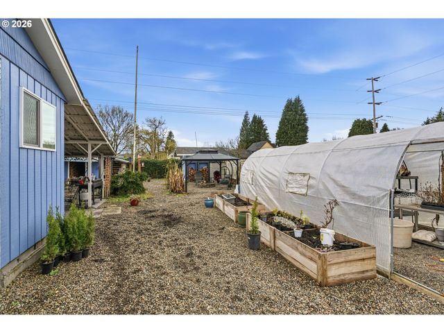 441 4TH Ave, Castle Rock, WA 98611