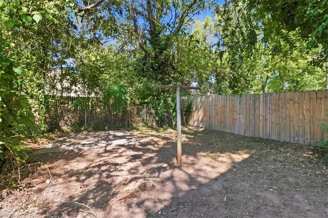 1027 31st ST, Newport News, VA 23607