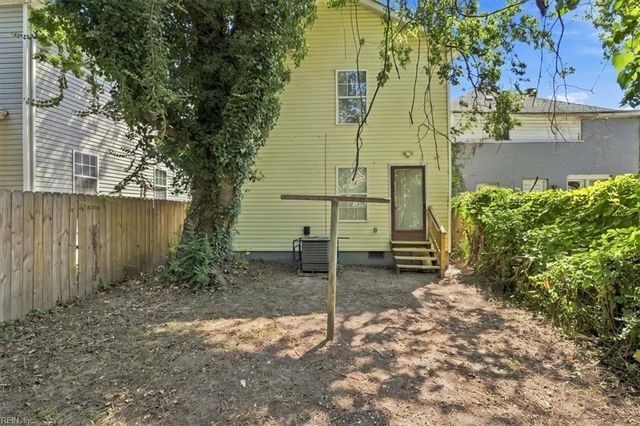 1027 31st ST, Newport News, VA 23607