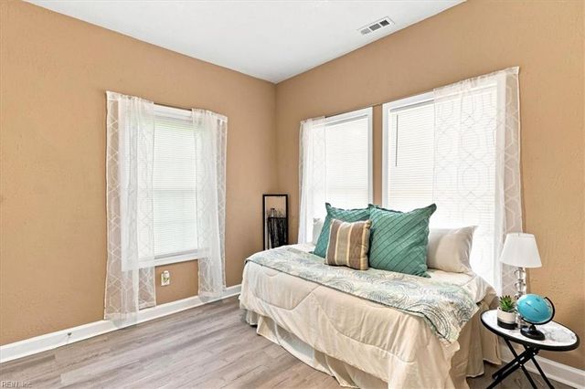 1027 31st ST, Newport News, VA 23607