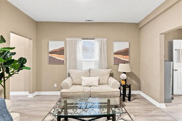 1027 31st ST, Newport News, VA 23607