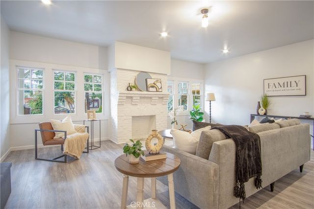 3520 Harrison Street, Oakland, CA 94611