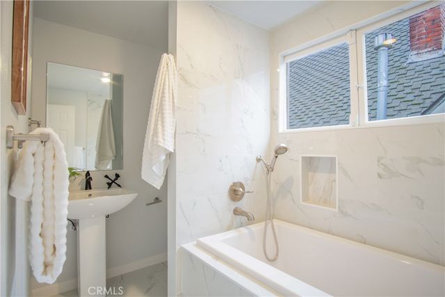3520 Harrison Street, Oakland, CA 94611