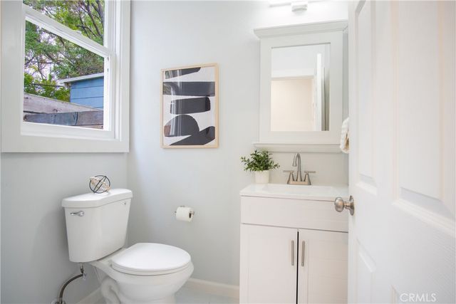 3520 Harrison Street, Oakland, CA 94611