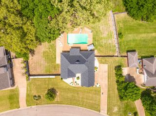 50 BLACKHILL DR, Oakland, TN 38060