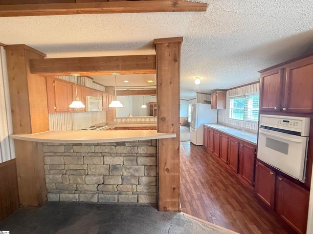 718 S Stockton Road, Fountain Inn, SC 29644
