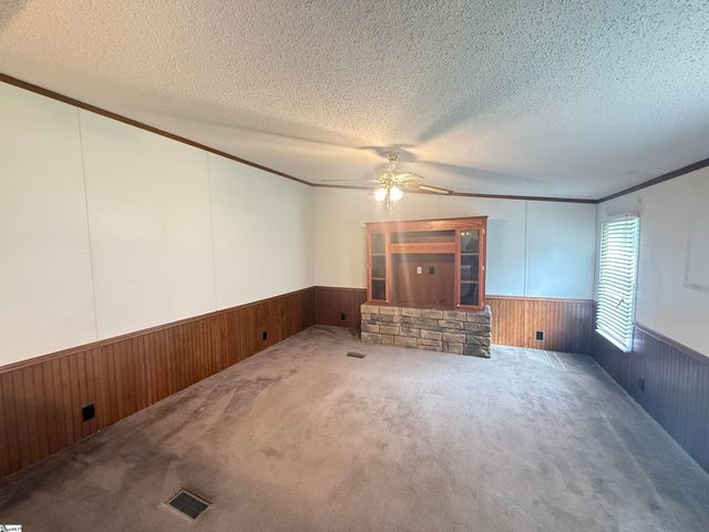 718 S Stockton Road, Fountain Inn, SC 29644