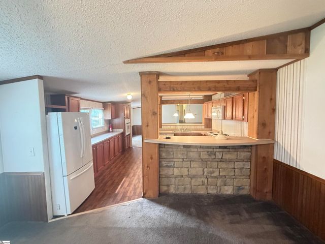 718 S Stockton Road, Fountain Inn, SC 29644