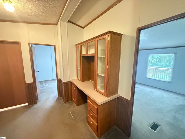 718 S Stockton Road, Fountain Inn, SC 29644