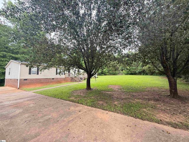 718 S Stockton Road, Fountain Inn, SC 29644