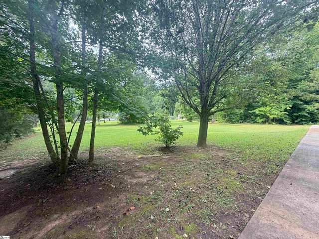 718 S Stockton Road, Fountain Inn, SC 29644