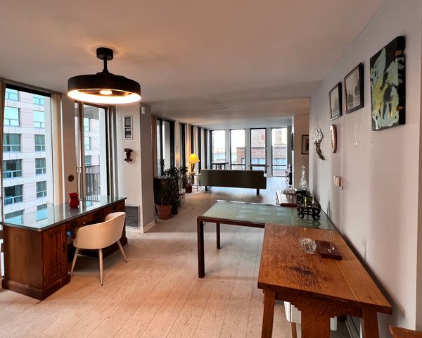 200 E Delaware Place 19A, Chicago, IL 60611